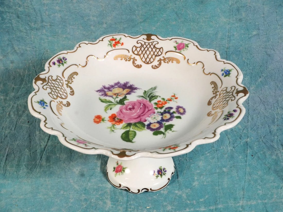 WALLENDORF 1764 Cake Stand Taza Plate Flowers Gold Gilt Vintage RARE (1 of 5)