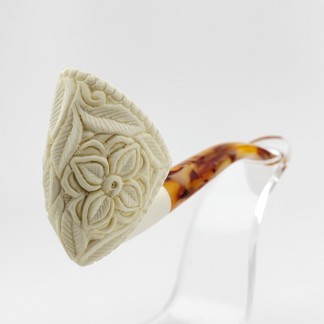 Pickaxe Floral Classic Meerschaum Pipe. (1 of 8)