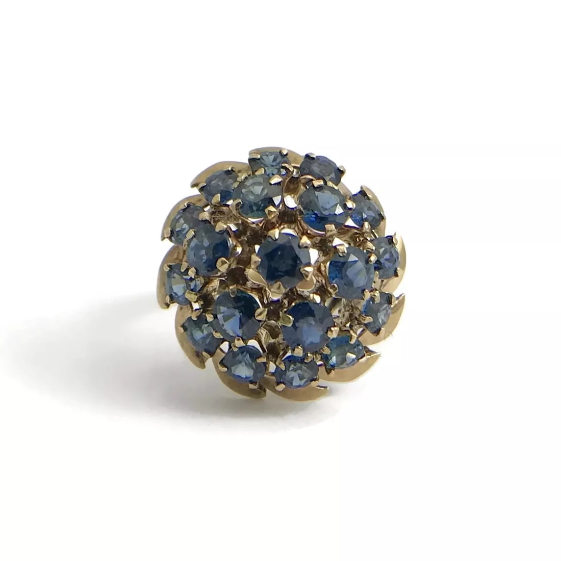 Vintage Blue Sapphire Cluster Dome Cocktail Ring 14K Yellow Gold, 5.41 Grams (1 of 12)