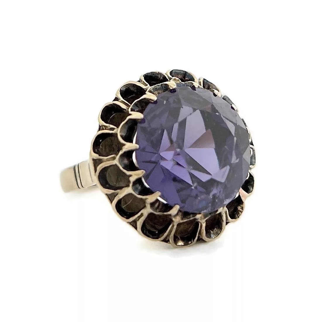 Vintage 1950's Lab-Created Alexandrite Cocktail Ring 10K Yellow Gold, 5.93 Grams (1 of 10)