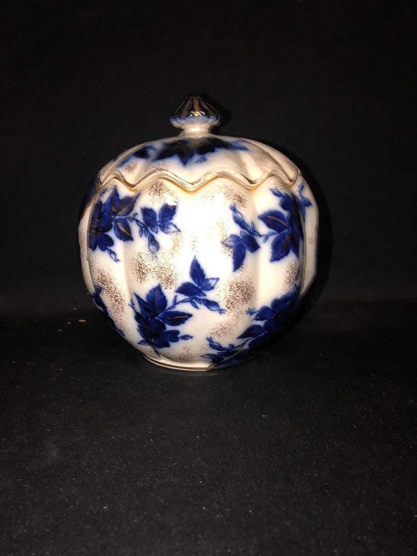 flow blue bisquit jar (1 of 9)