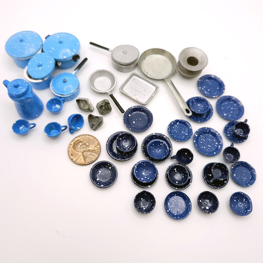 Miniature Blue Speckled Enamelware Kitchen Dishes for Doll House (1 of 7)