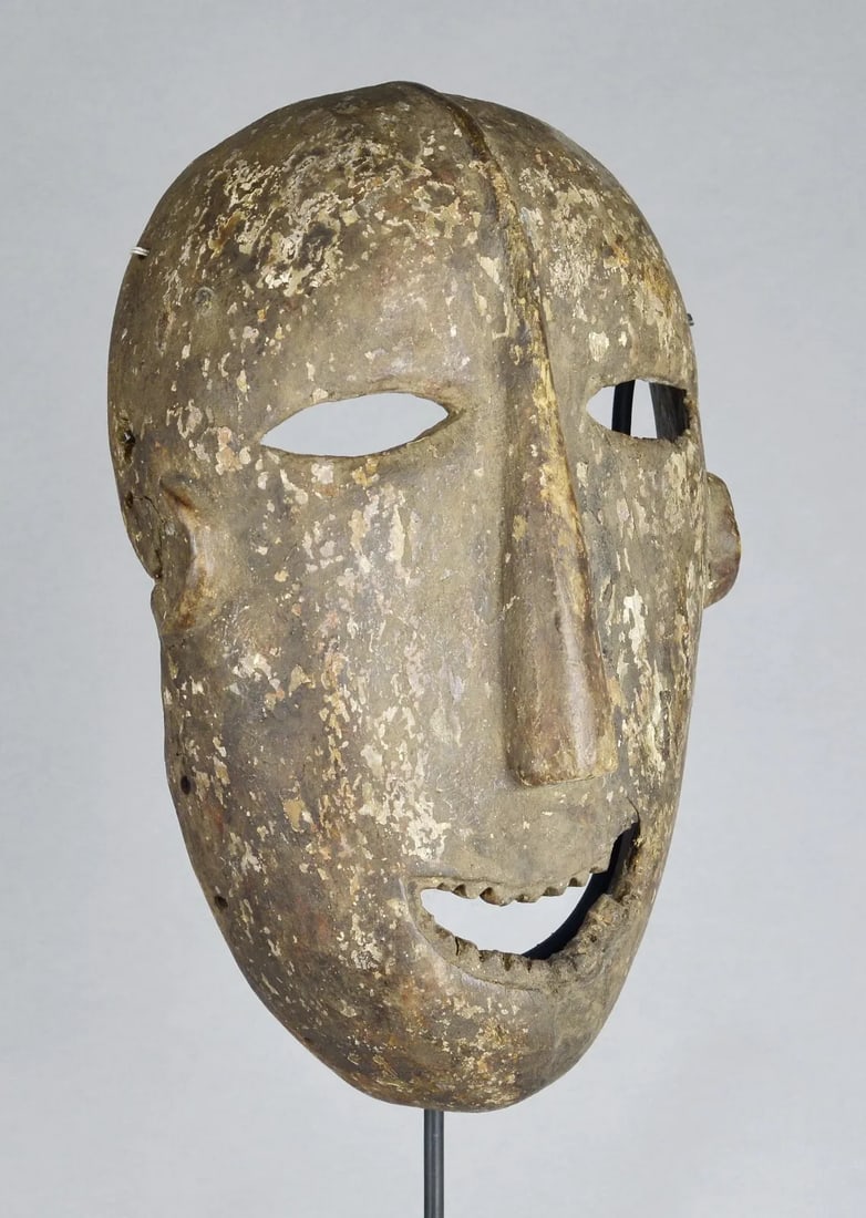 African Art Beautiful KOMO KUMU or neighboring tribe wooden Mask Congo drc (1 of 8)