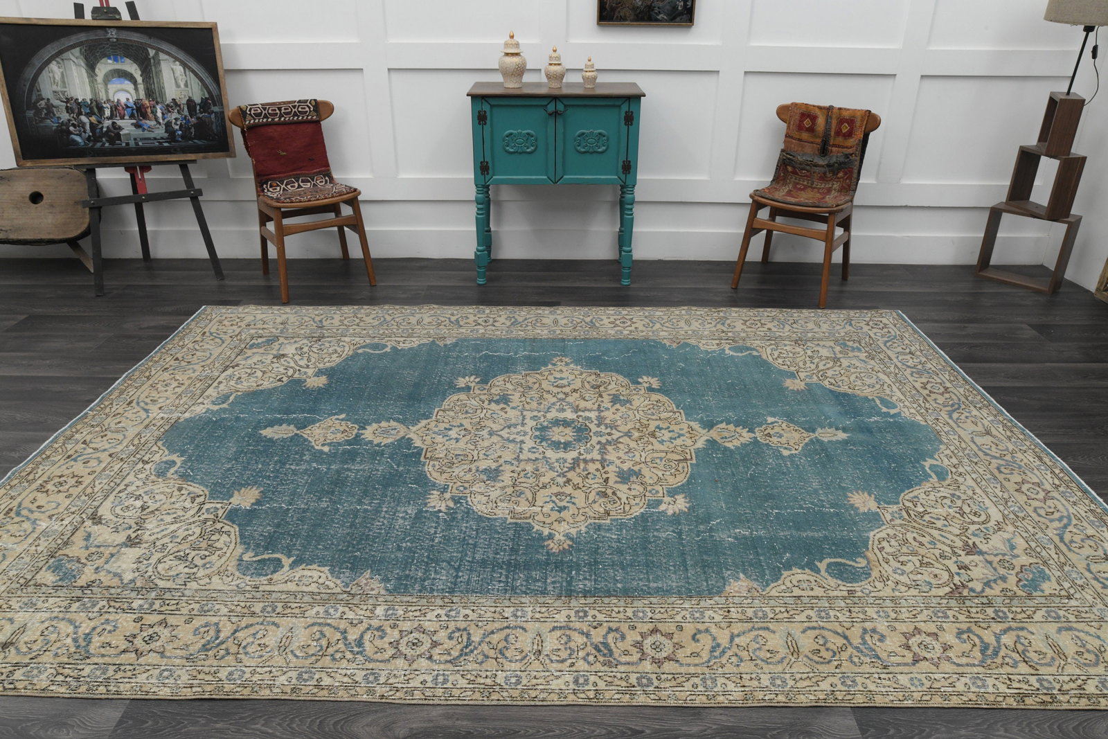 7x11 MEDALLION TURKISH RUG: Title: 7x11 MEDALLION TURKISH RUGOridign: Turkey Date/Period: 1960 - 1970 Materials: Wool and Cotton Size: Width: 7.2 feet Length: 10.7 feet Provenance: This Turkish one-of-a-kind Anatolian Vintage Ru