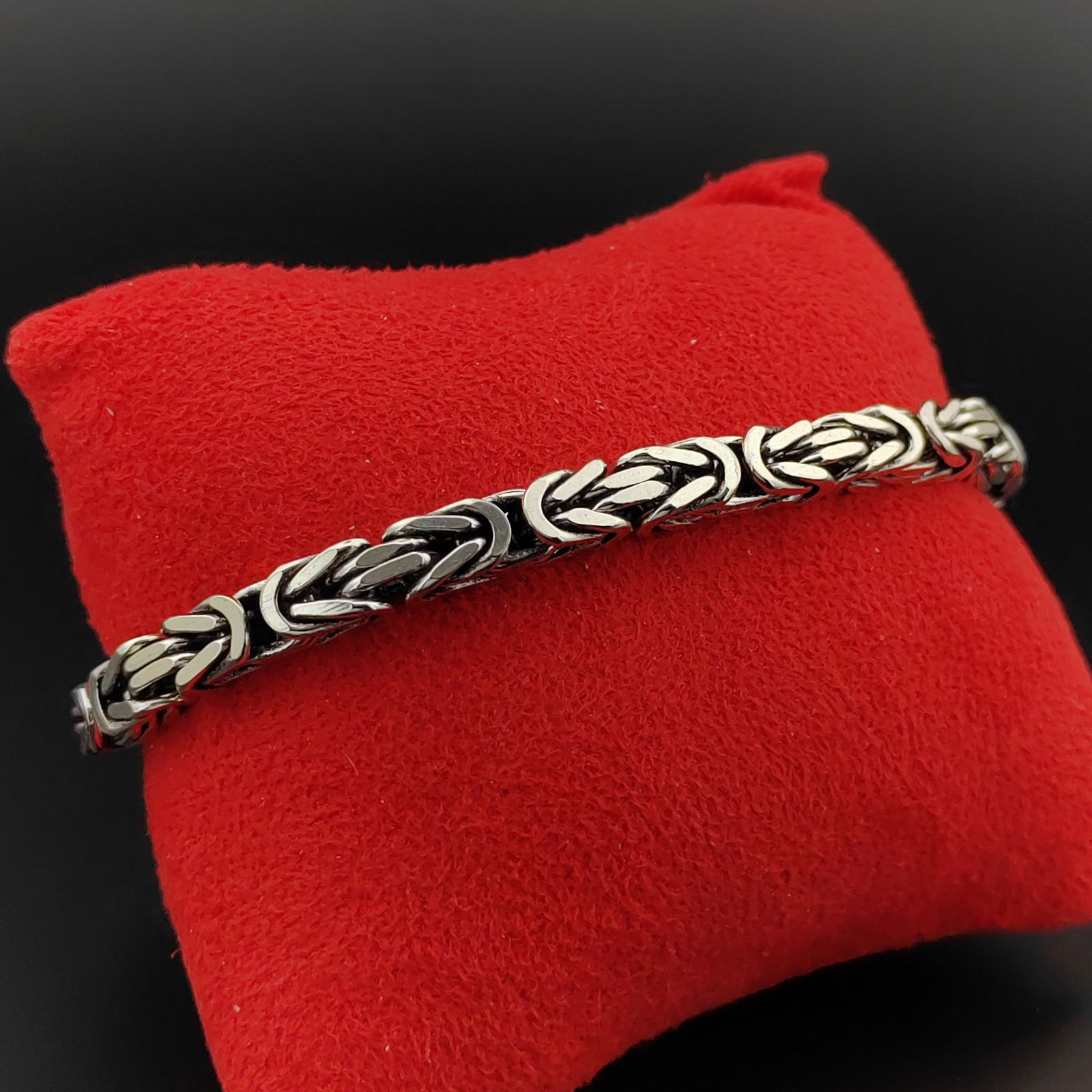 925 Silver Byzanthine King's Men Bracelet (1 of 8)