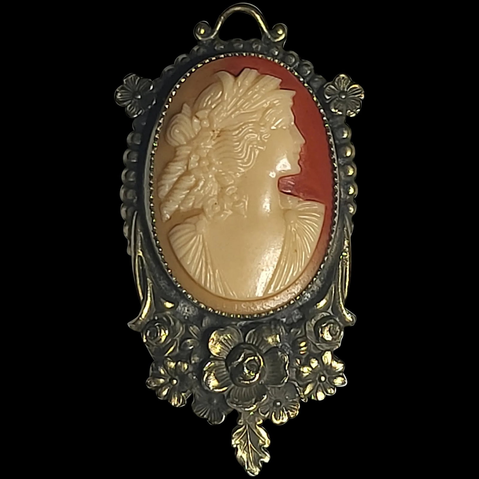 Vintage Cameo Ornate Pendant (1 of 5)