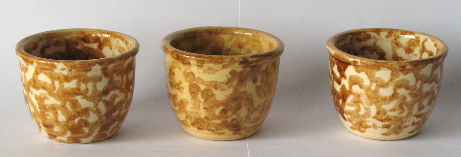Group of 3 antique spongeware custard cups. (1 of 4)