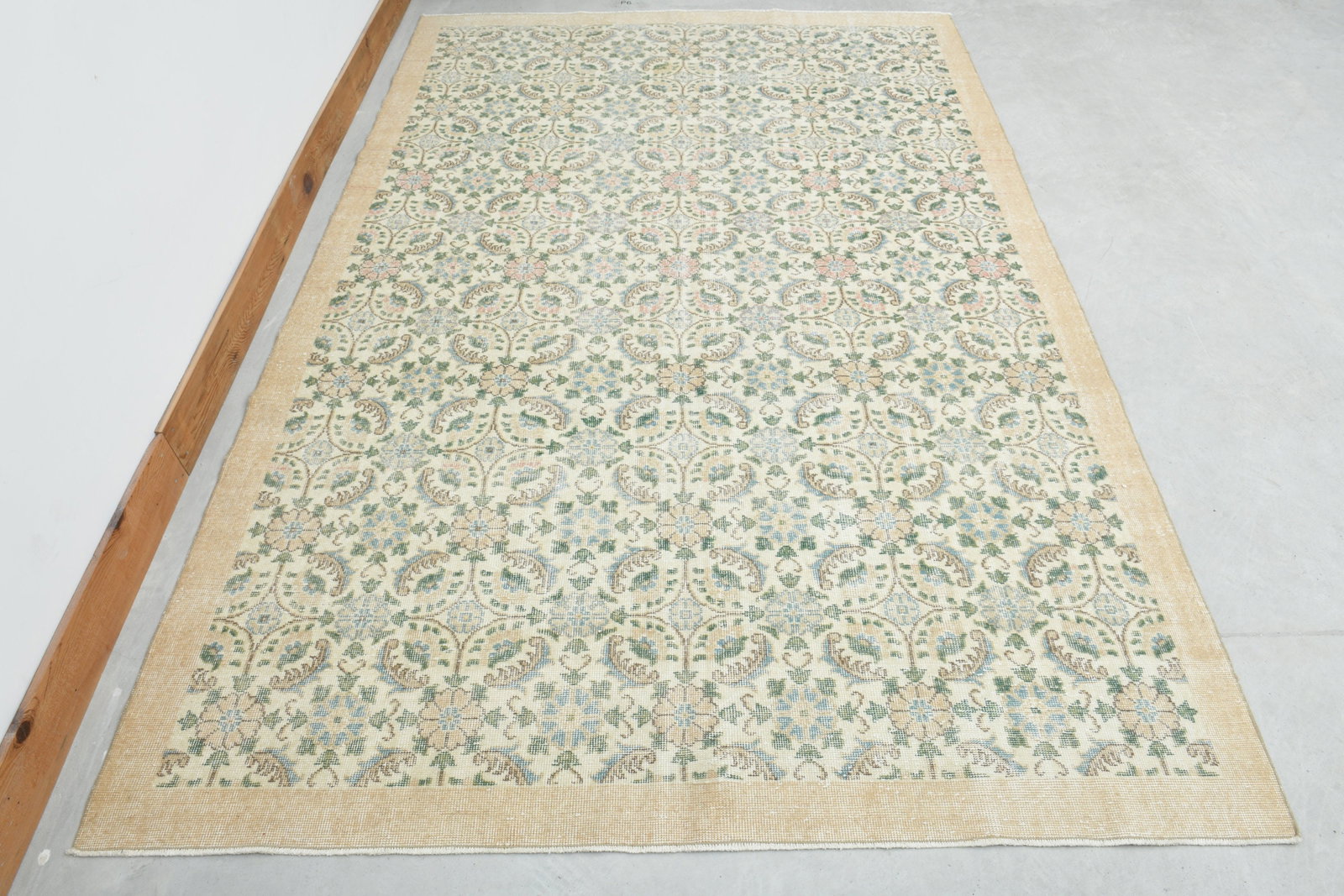 6.9x10.4 ft, ANATOLIAN TURKISH RUG: Title: 6.9x10.4 ft, ANATOLIAN TURKISH RUGOridign: Turkey Date/Period: 1960 - 1970 Materials: Wool And Cotton Size: Width: 6.9 feet Length: 10.4 feet Provenance: This Turkish one-of-a-kind Vintage Turk
