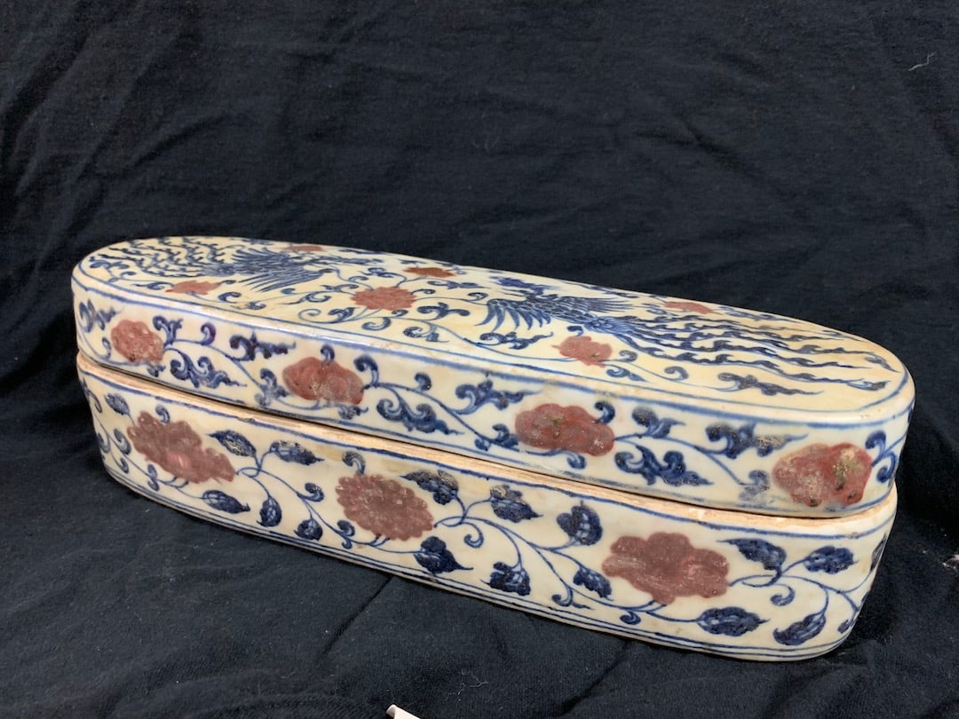 Porcelain Blue and White Copper Red Artist Box (1 of 7)