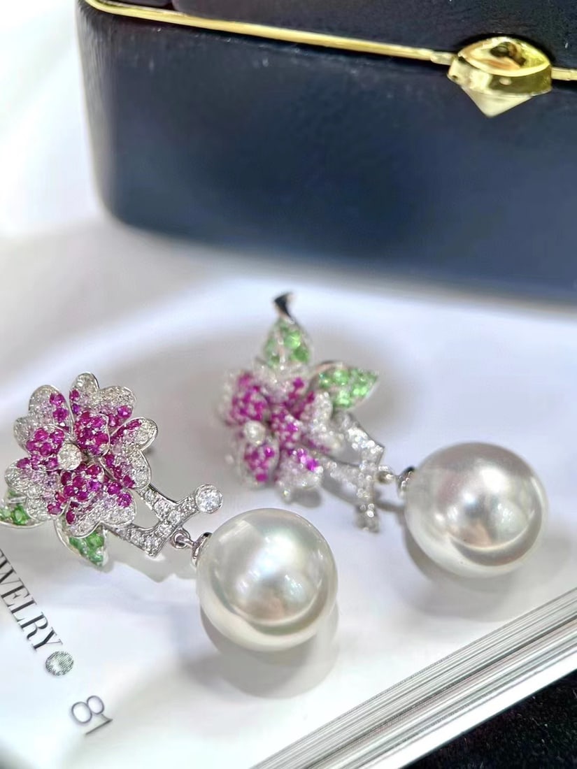 S925 sterling silver pearl earrings (1 of 9)