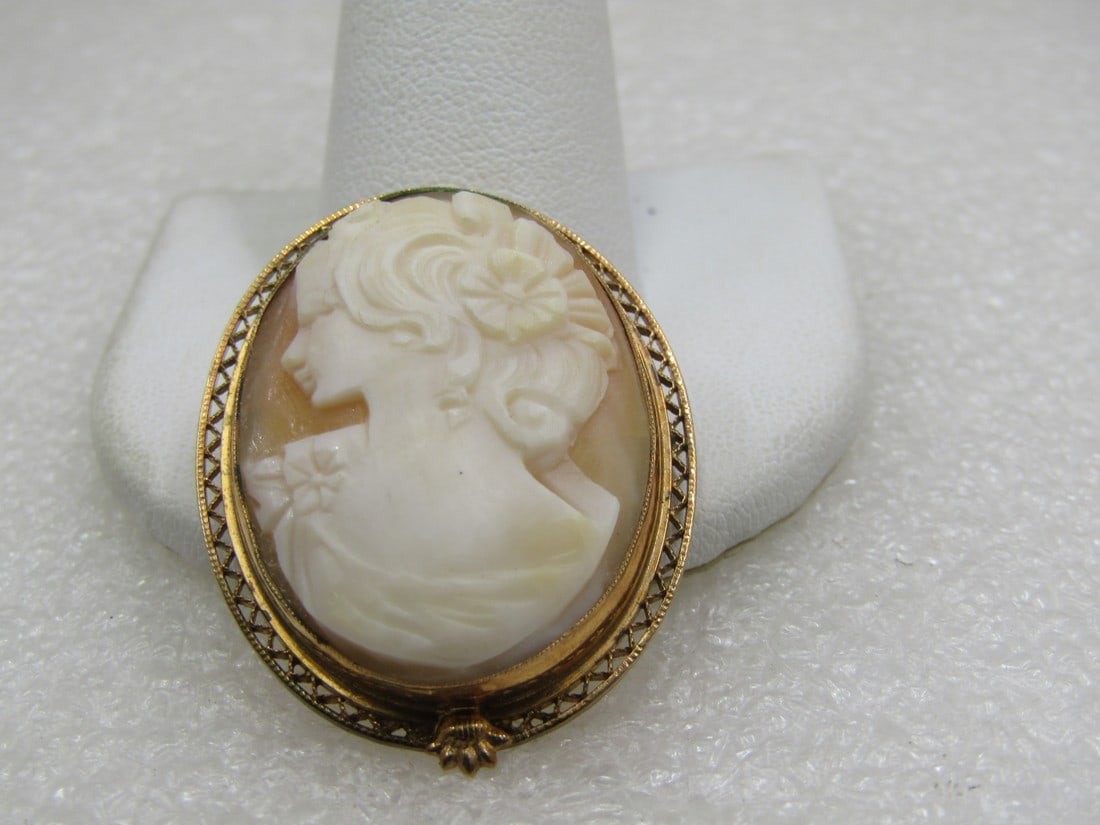 Vintage 12kt G.F. Cameo Brooch/Pendant, 1930's-1940's, 1.5" (1 of 4)