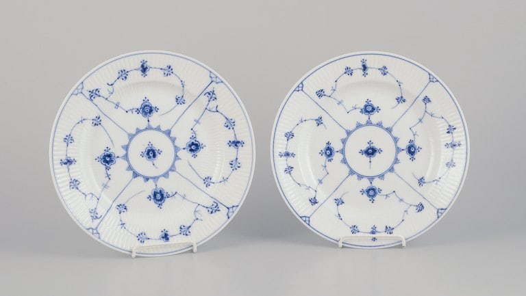 Royal Copenhagen Blue Fluted Plain, two deep dinner plates. (1 of 8)