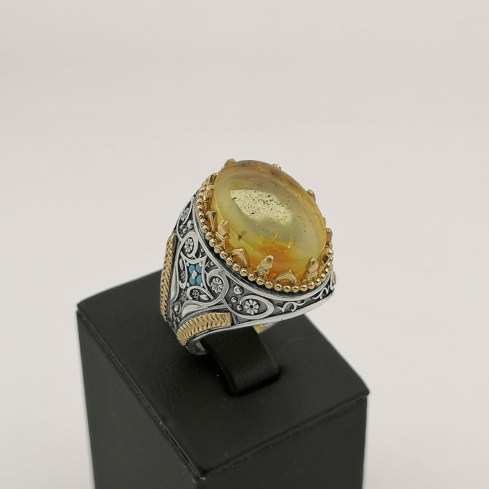 925 Silver Men's Ring with Baltic Amber (1 of 10)