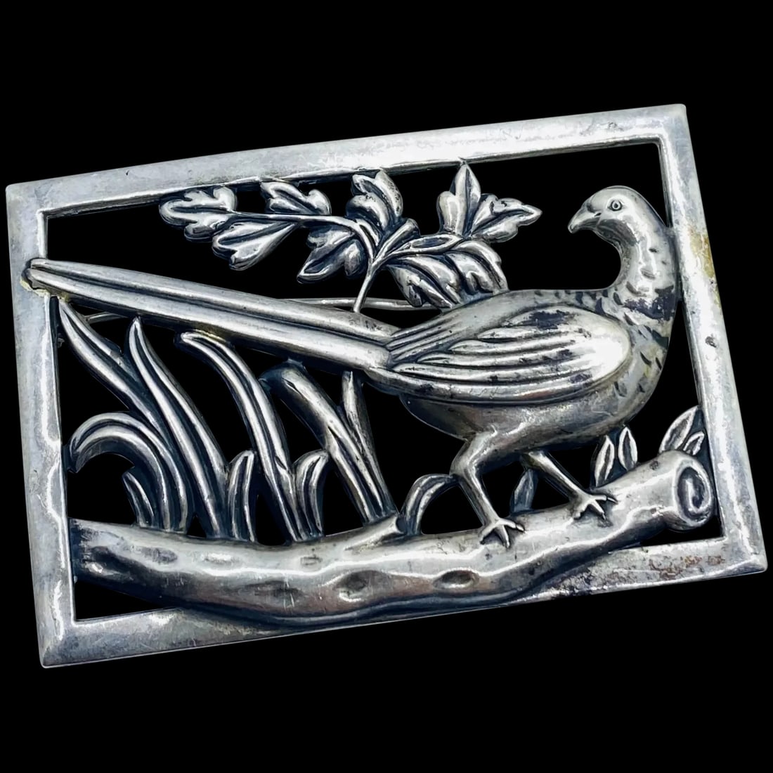 Norseland CORO Large Sterling Silver Vintage Brooch: Norseland by Coro Large Sterling Silver Vintage Brooch Bird Approximately weight is 26 Grams. The brooch is in great condition just needs a light polishing. Minor surface wear from age and use. Size i