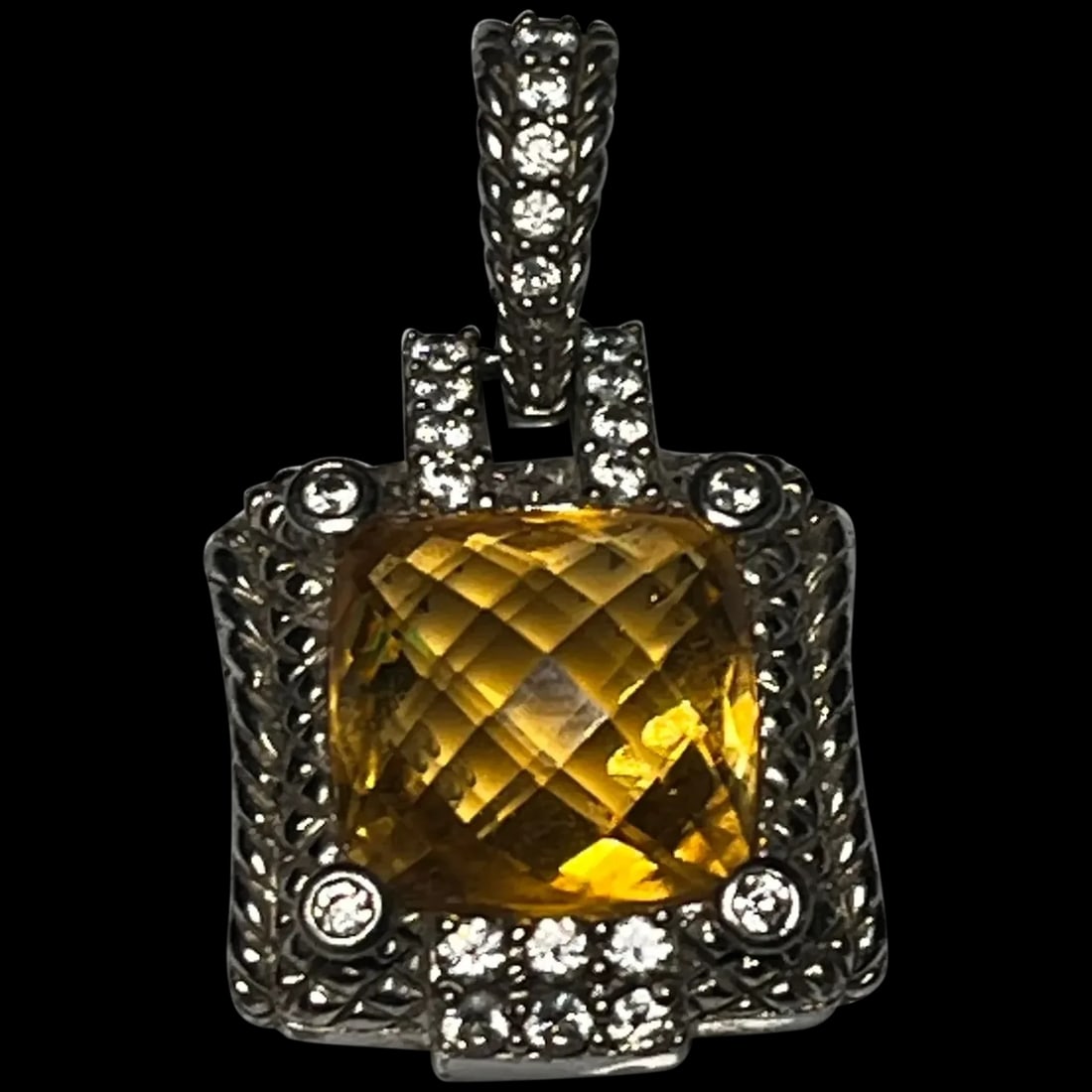 Vintage Judith Ripka Sterling Silver Citrine Square Faceted Pendant: Title: Vintage Judith Ripka Sterling Silver Citrine Square Faceted Pendant Description: Vintage Judith Ripka Sterling Silver Citrine Square Faceted Pendant Sterling Silver, Citrine Weighs 10.2 grams M