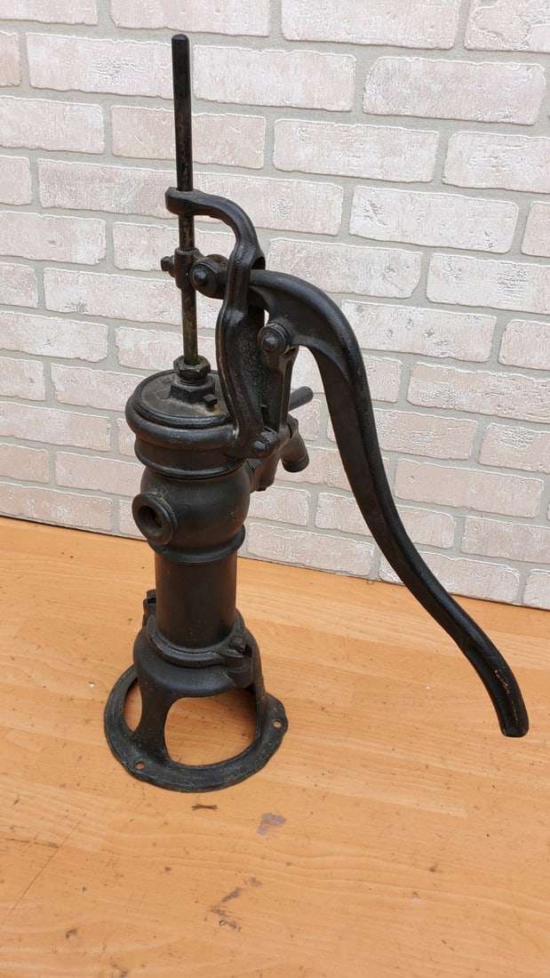 Antique Authentic American Black Cast Iron Farm Well Water Pump: Materials: cast iron, metal " Antique Authentic American Black Cast Iron Farm Well Water Pump Classic American Great garden decor!! Circa 1900’s Dimentions H 28"" W 18"" D 8"" Good