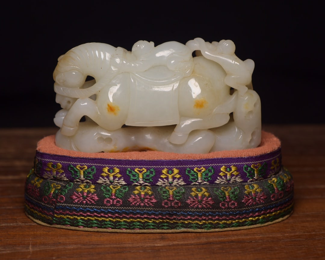 Old Chinese Hetian Jade Horse Monkey Statue w Box (1 of 9)