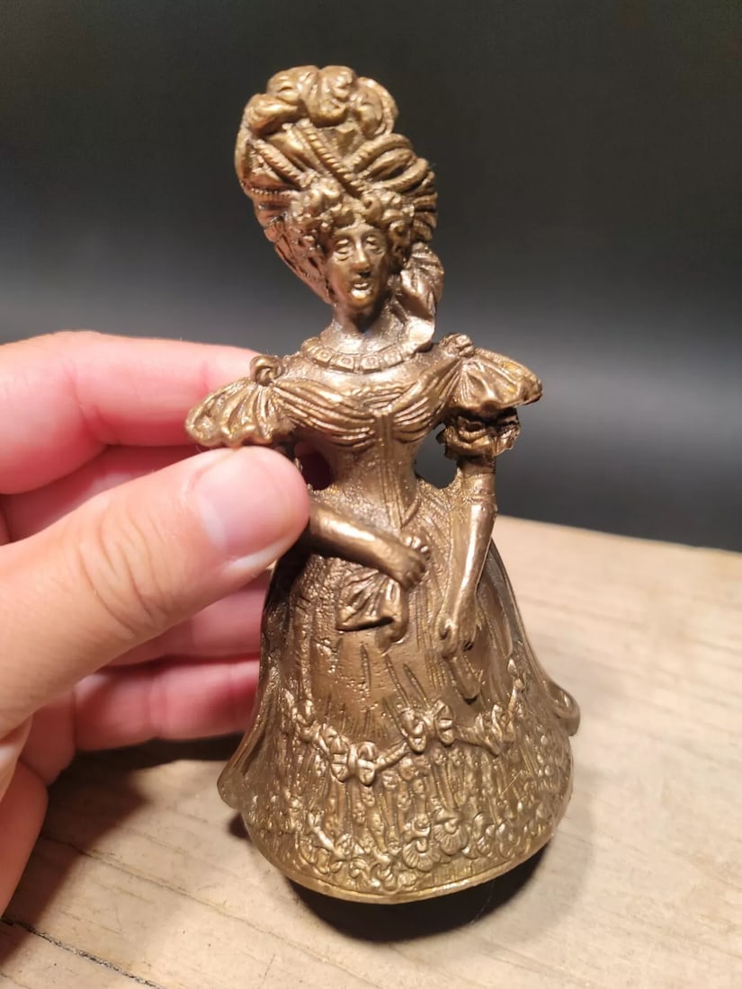 5" Victorian Brass Hand or Table Bell (1 of 12)