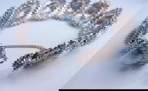 ART-DECO THEODOR FAHRNER BRACELET: Title: ART-DECO THEODOR FAHRNER BRACELET Brand:TF Metal Purity: Silver 925 Size/Dimensions:Total weight 24,0 gram, Total length 18,5 cm, width 1,8 cm Additional InfoHEODOR FAHRNER bracelet, approx. 19