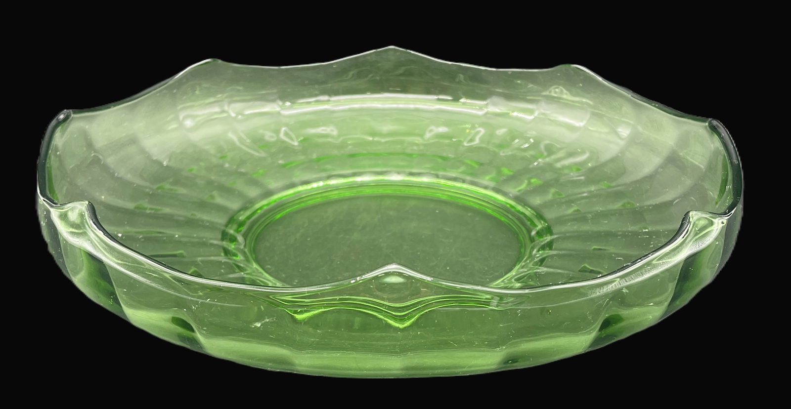 Lovely Green Depression Glass Serving Dish Tray Bowl 10.5" (1 of 8)