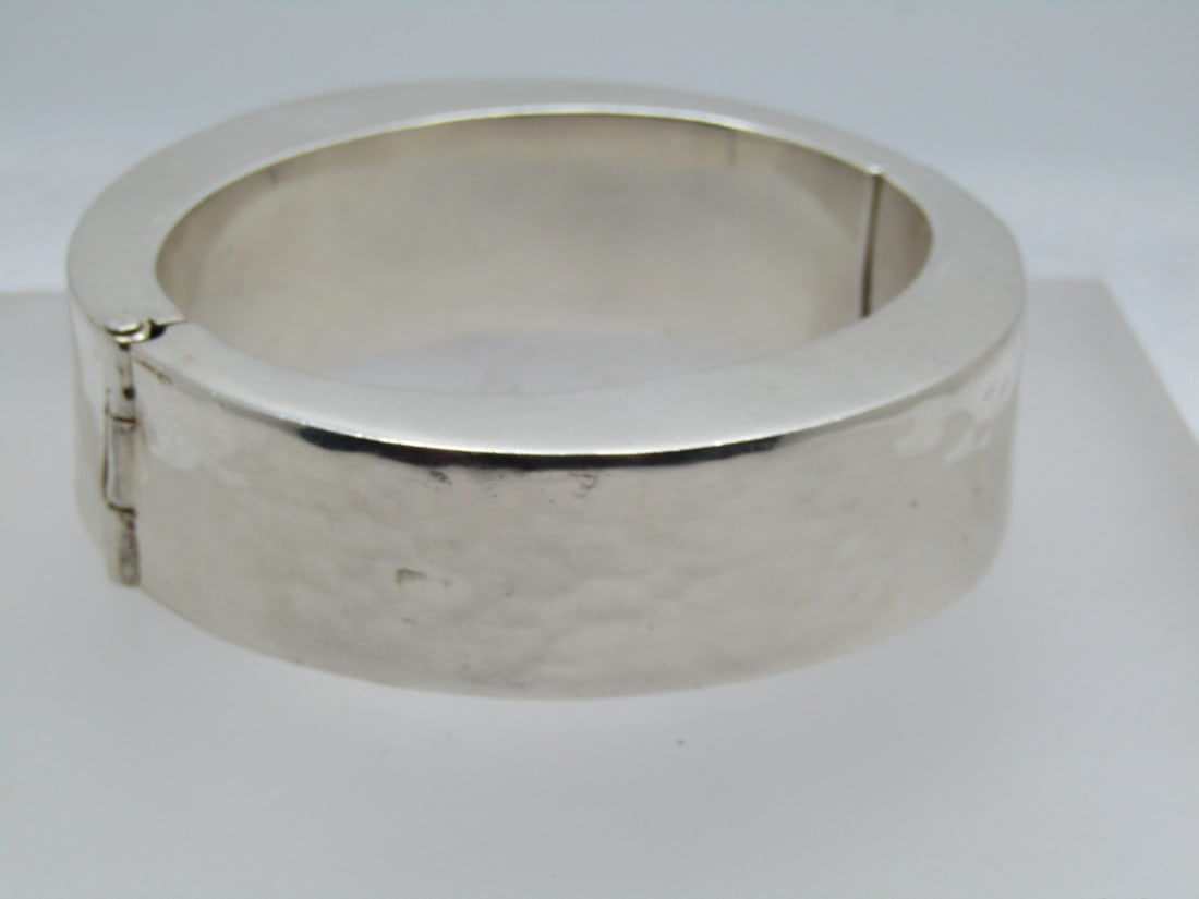 Vintage Sterling Modernish Hammered Hinged Bracelet, 6.5", 1980's-1990's (1 of 9)