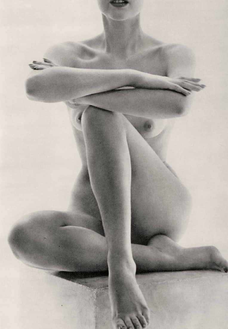 LUCIEN LORELLE - Female Figure (1 of 1)