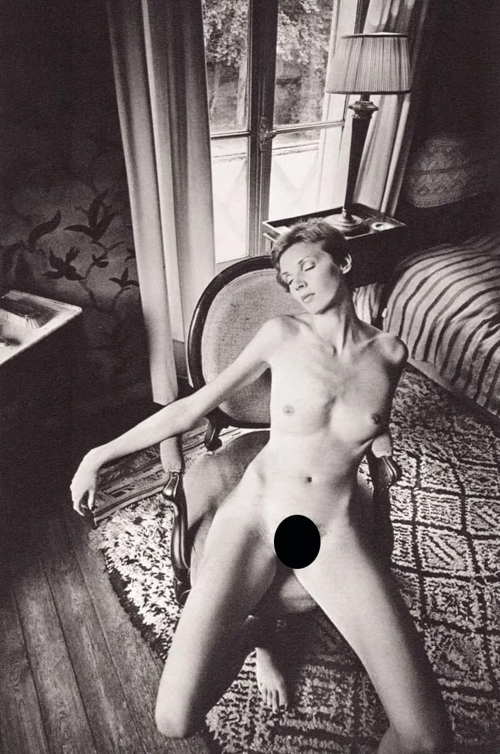 JEANLOUP SIEFF - Paris,1976: Artist: JEANLOUP SIEFF Print Title: Paris,1976 Medium: Sheet-Fed Gravure Printing Date: 1980's Printed in France Image Size approx: 9 x 6 inches Jeanloup Sieff (1933-2000) was a French photographer bo