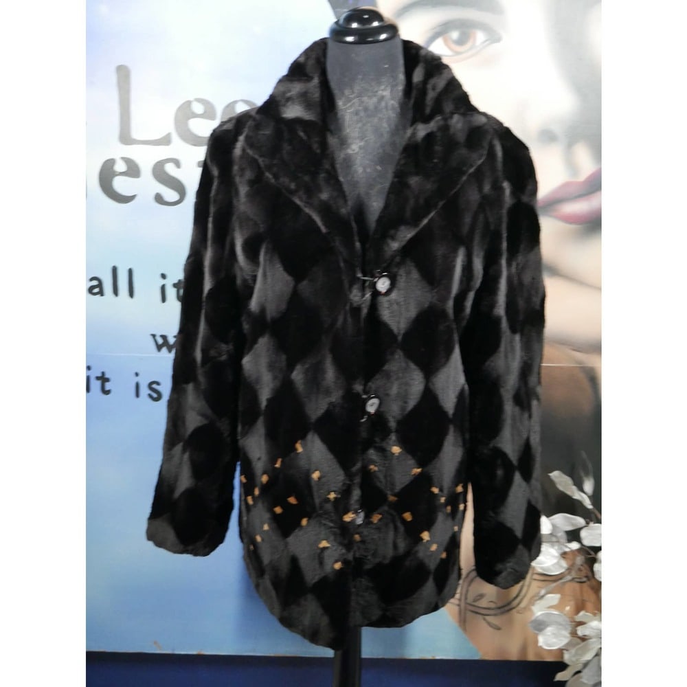 Beautiful Reversible Diamond pattern Sheared Mink Fur Coat (1 of 8)