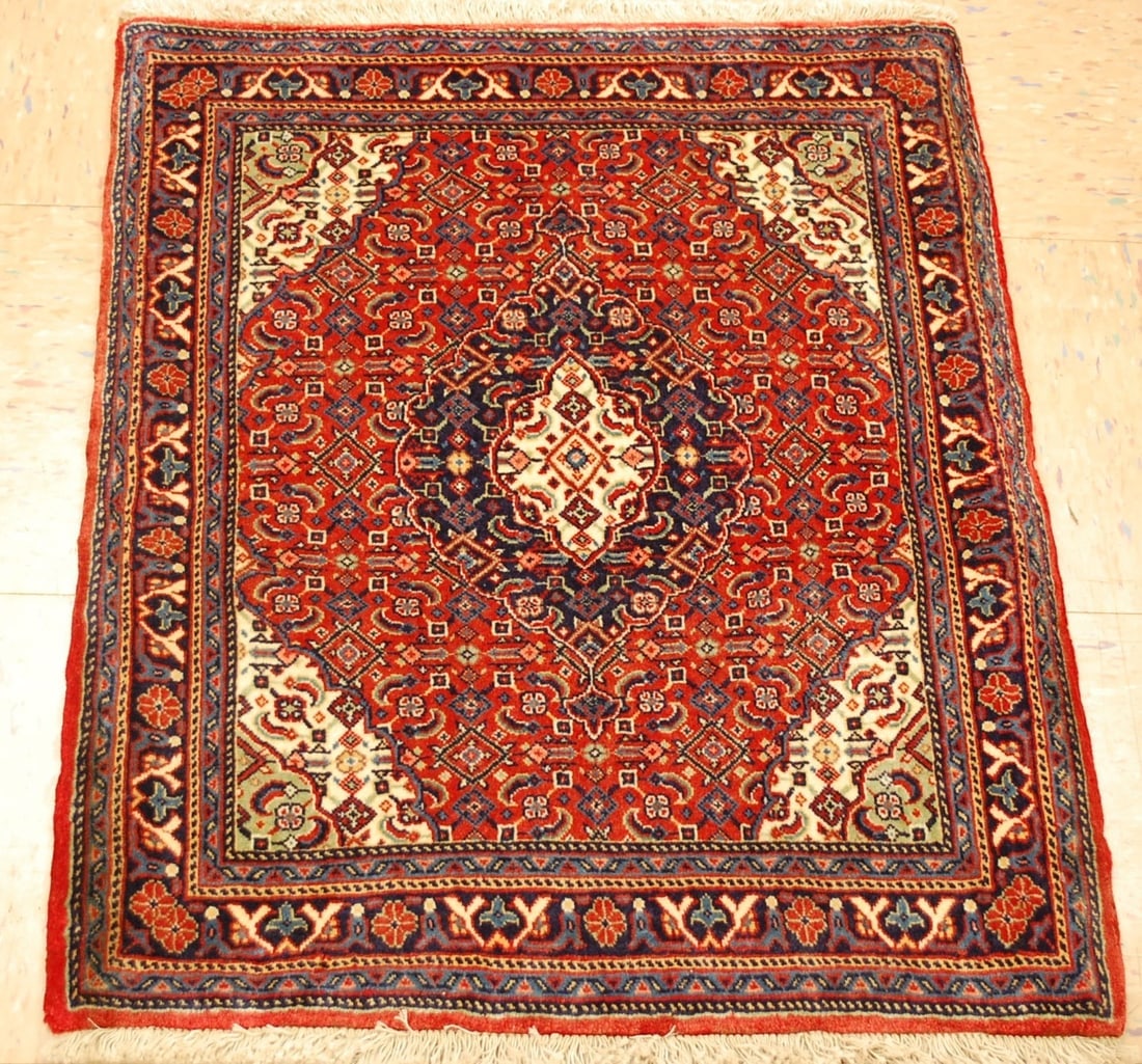 PERSIAN SARUK RUG 2' 2" x 2' 6": Title: PERSIAN SARUK RUG 2' 2" x 2' 6" Description: ANTIQUE DETAILED FINE AUTHENTIC HAND KNOTTED PERSIAN SARUK RUG .......HIGH KPSI........ size is 2' 2" x 2'6"..... .......colors including Blues,Reds