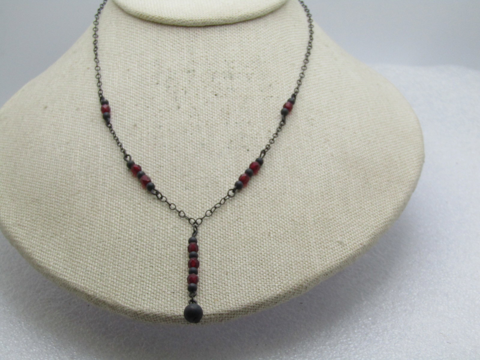 Vintage Sterling & Red Beaded Lavalier Necklace, 16", Mid-Century: Vintage Sterling & Red Beaded Lavalier Necklace, 16", Mid-Century. This has an older style round alternating direction link that is appx. 2mm wide with spring clasp where it is marked stering. The cha