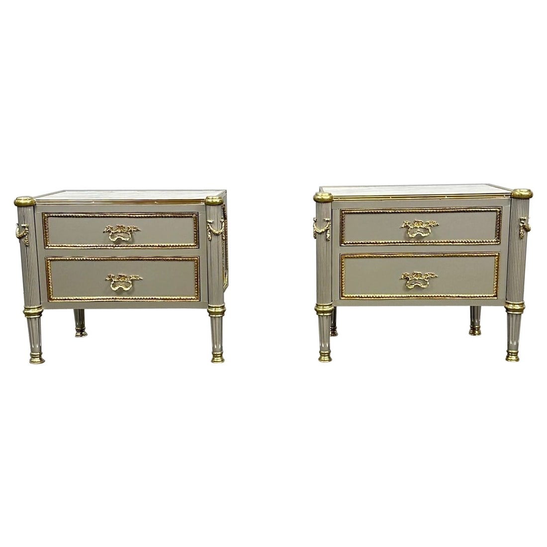 John Vesey Style, Hollywood Regency, Nightstands, Steel, Bronze, Marble, 2023: About the Item John Vesey Style, Hollywood Regency, Nightstands, Steel, Bronze, Marble, 2023 A stunning pair of finely produced end tables each having a white and gray veined marble top set in a bronz