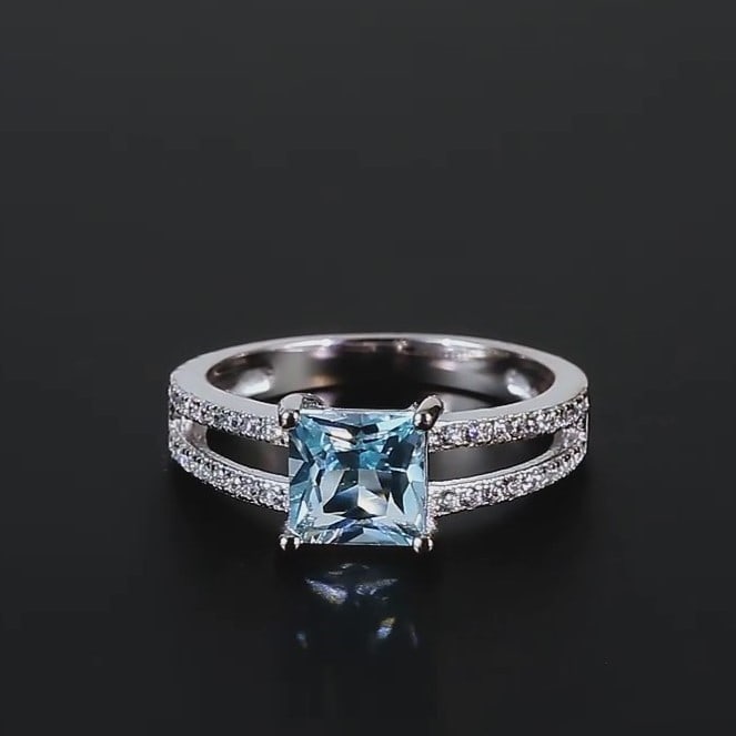 Princess Cut Natural Sky Blue Topaz 925 Sterling Silver Ring size 6 (1 of 5)