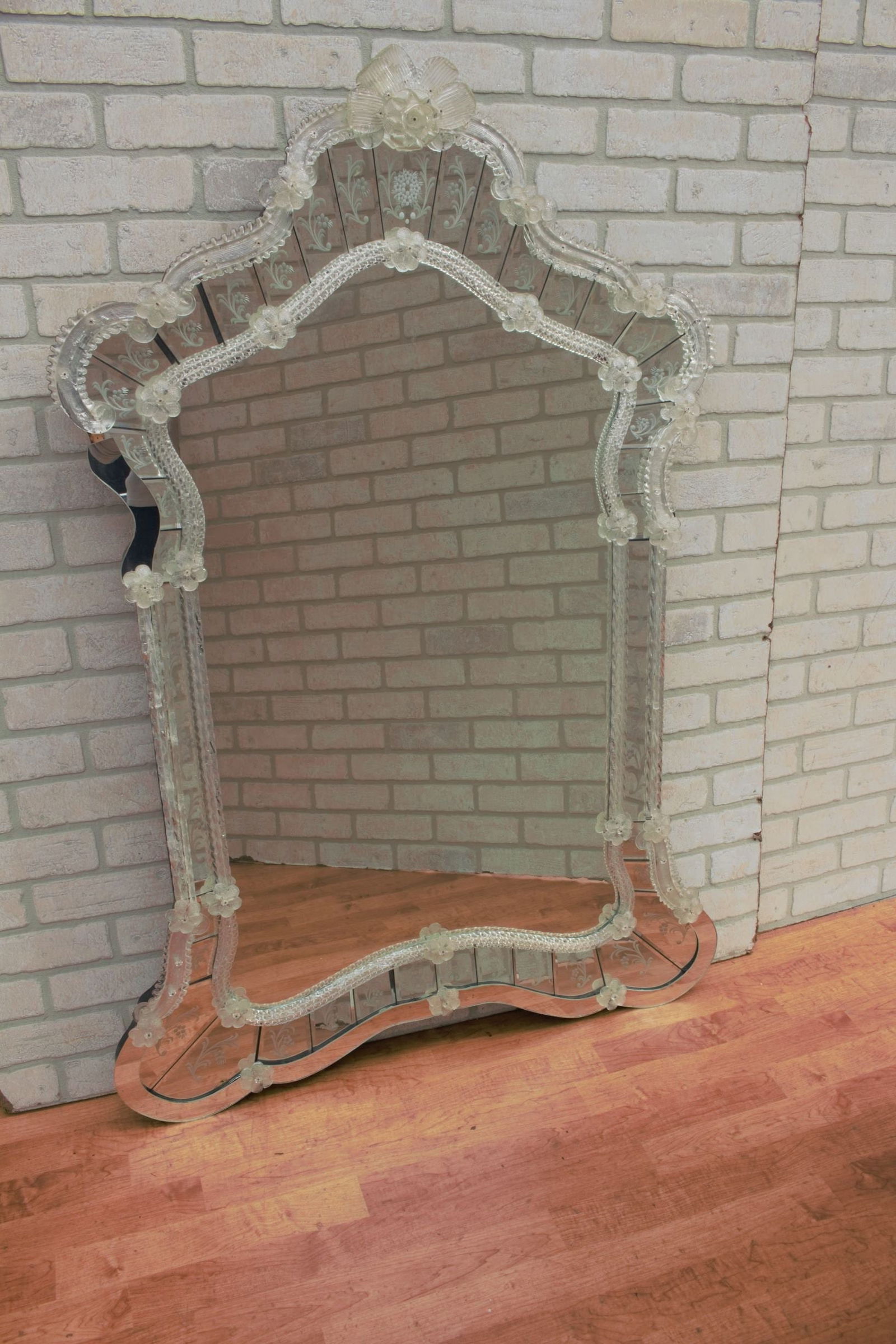 Vintage Venetian Glass Etched Wall Mirror (1 of 10)