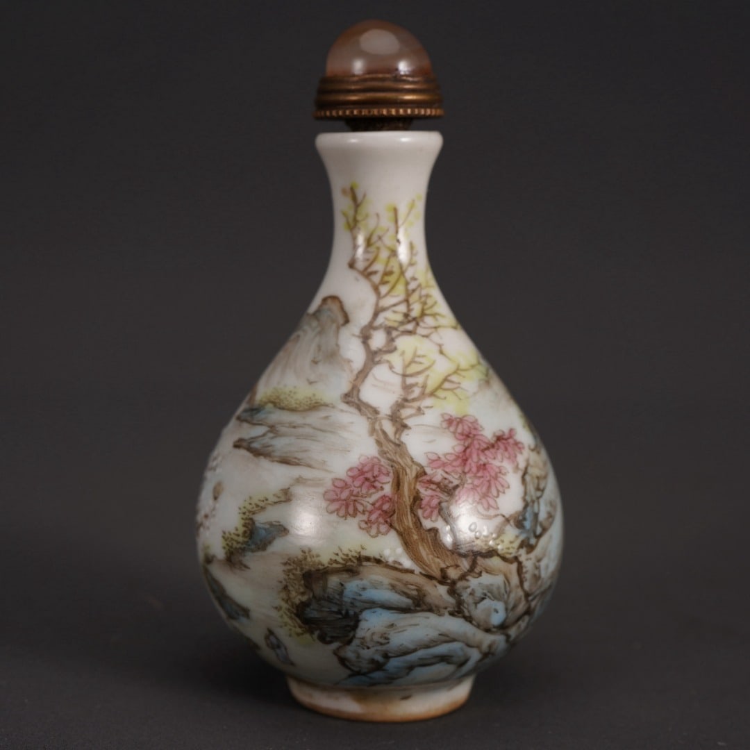 Chinese Famille Rose Mountain River Scene Design Porcelain Snuff Bottle: Title: Chinese Famille Rose Mountain River Scene Design Porcelain Snuff Bottle Date/Period: After1900 Origin: Chinese Dimension: 40 x 80(mm) 1.57 x 3.15(inches) Materials: Porcelain Reserve: $188.00 S