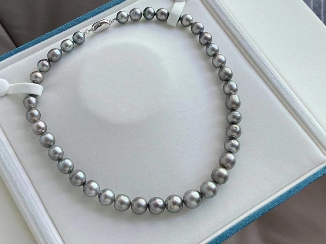 Natural platinum grey pearl necklace (1 of 6)