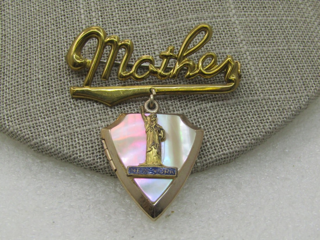 Vintage Mother Statue of Liberty Locket Brooch, Souvenir, 1960's 2" by 1.78" Wide (1 of 4)