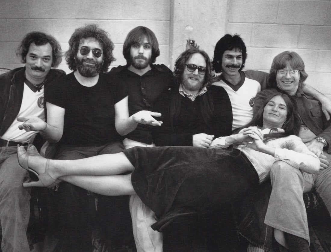 PETER SIMON - Grateful Dead with backup singer Donna Godchaux, c. 1977 (1 of 1)