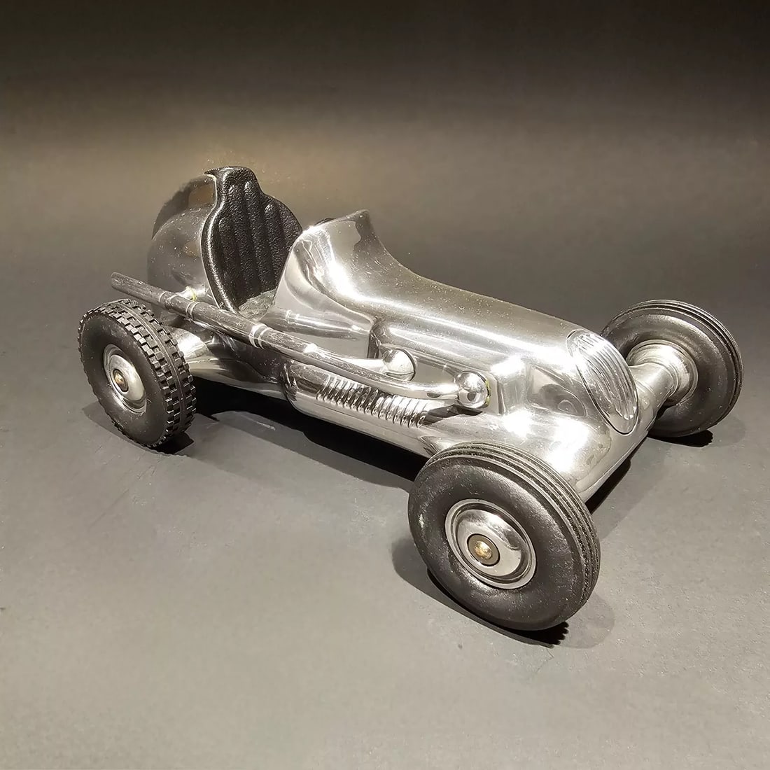 10" 1930s Style Aluminum Silver Model Tether Car (1 of 20)