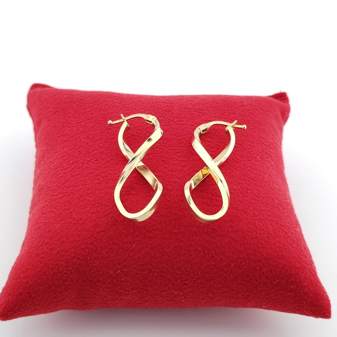 14K 585 Yellow Gold Earrings,Women Earrings,Infinity Earrings: Title: 14K 585 Yellow Gold Earrings,Women Earrings,Infinity Earrings Description: 14K 585 Yellow Gold Earrings,Women Earrings,Infinity Earrings Condition:New -Weight:2.24g -Size:0.47x1.45 inch (12x37m