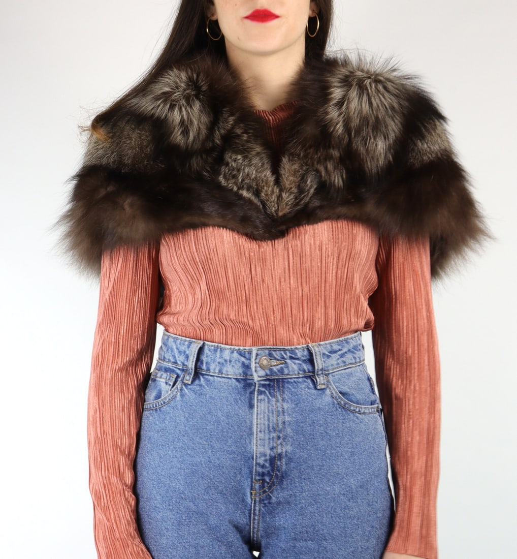 SILVER FOX FUR COLLAR EU: XL ; US: 20 (1 of 4)