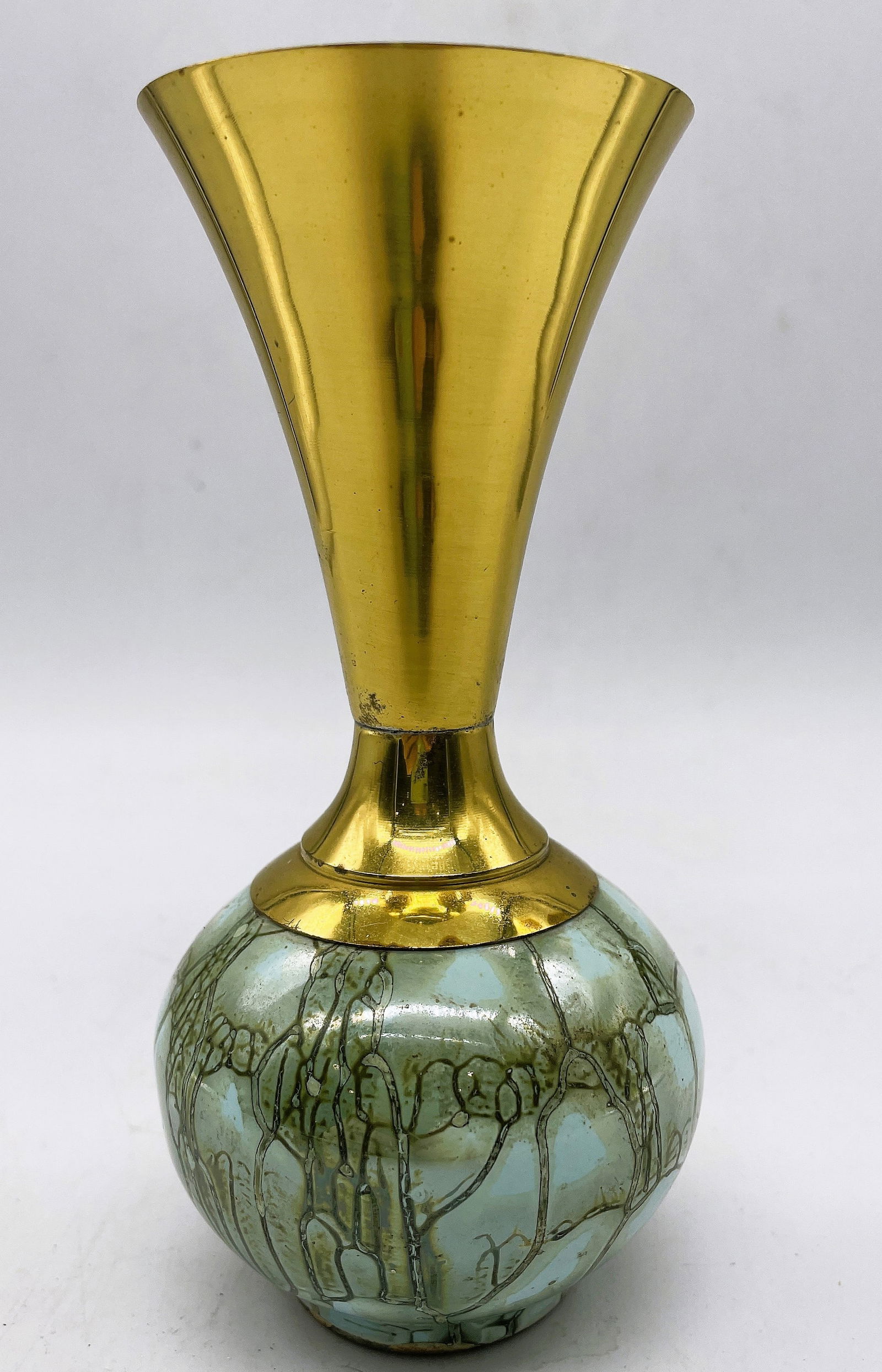 VINTAGE HOLLAND GREEN DELFT HAND PAINTED BRASS PORCELAIN BUD VASE (1 of 6)