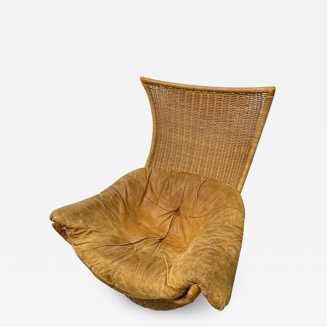 A Rush Seat and Back Wicker Lounge / Swivel Chair, Throne Chair, Montis (1 of 11)