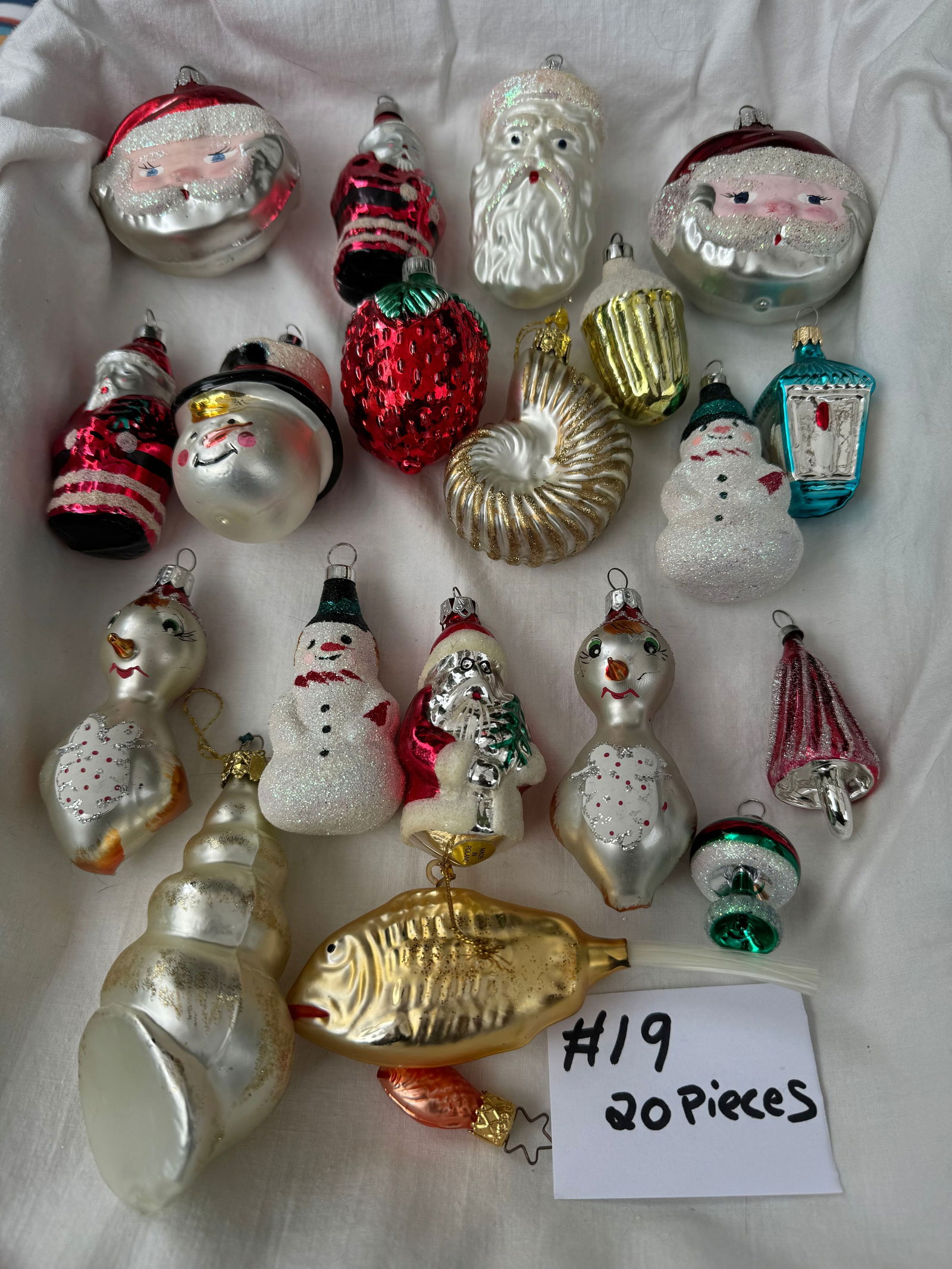 antique & vintage christmas mix box of decorations ornaments LOT 19 (1 of 1)