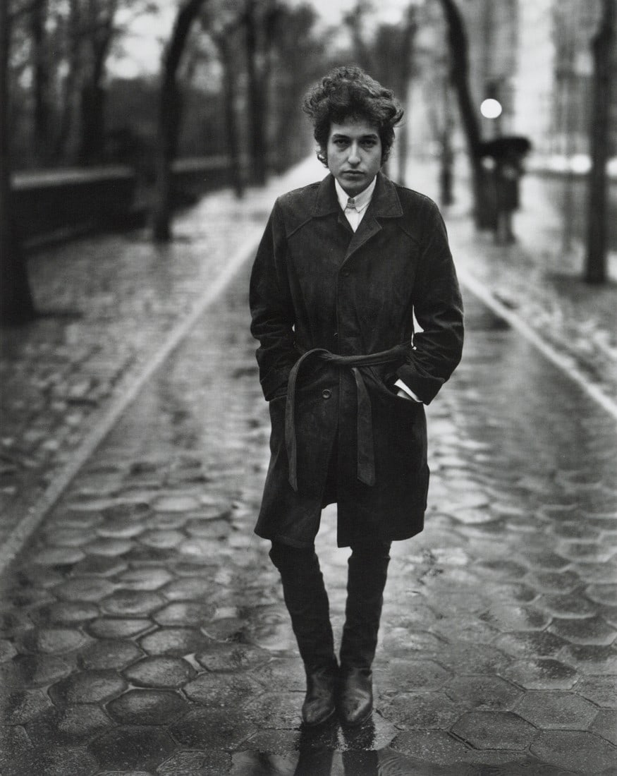 RICHARD AVEDON - Bob Dylan, Musician, New York, 1965: Artist: Richard Avedon Title: Bob Dylan, Musician, New York, 1965 Medium: Photo Litho, 2023, England Dimensions: 6.4x8.05" Description: Heat Wax Mounted on 8.5x11" Conservation Board Artist Bio: Richa
