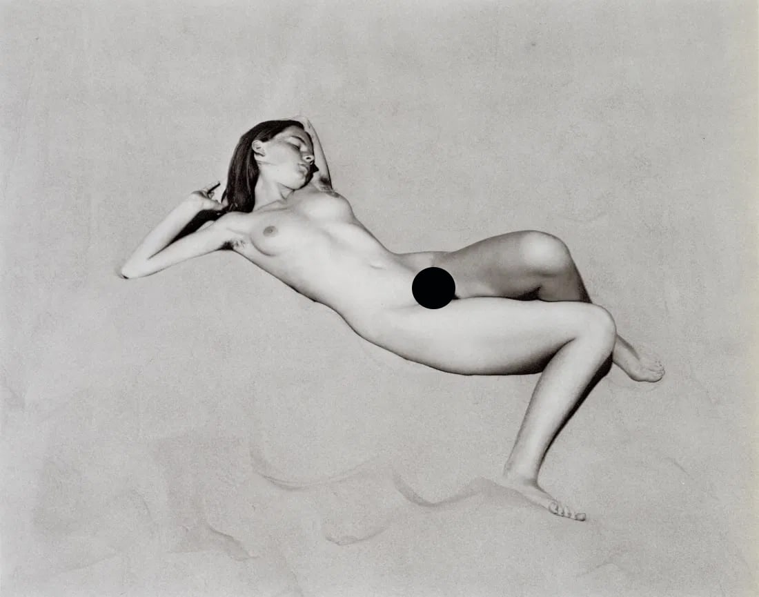 EDWARD WESTON - Female Figure, 1936: Artist: Edward Weston Title: Female Figure, 1936 Medium: Photo Litho, 1993, Hong Kong Dimensions: 8.5x6.7" Description: Heat Wax Mounted on 8.5x11" Conservation Board Artist Bio: Edward Henry Weston w