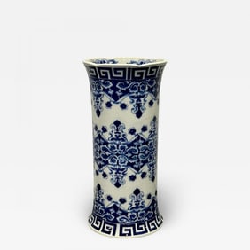 Oriental Porcelain Flow Blue White Umbrella Stand, Large Vase, Floral Decorated