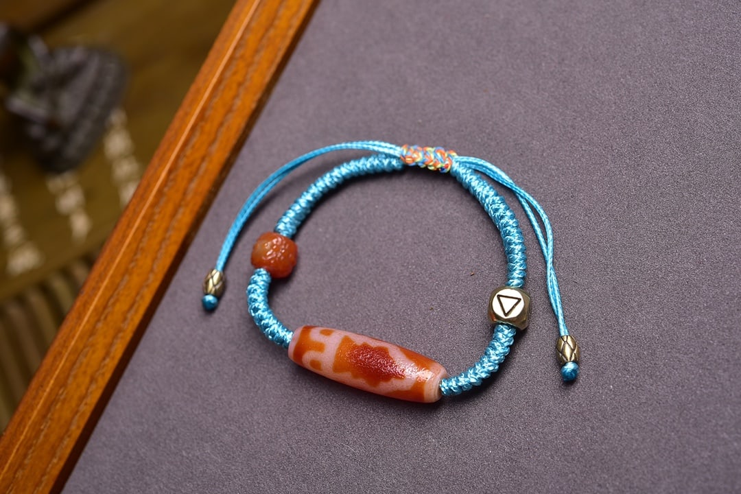 Tibetan DZI Agate Bracelet/Hand Chain (1 of 6)