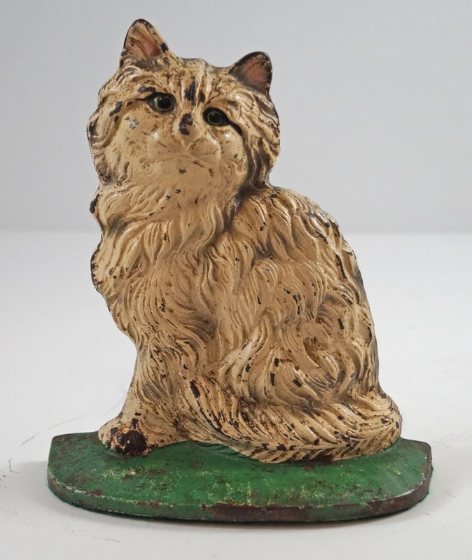 Sitting Cat Kitten Cast Iron Hubley Doorstop 1930 (1 of 4)
