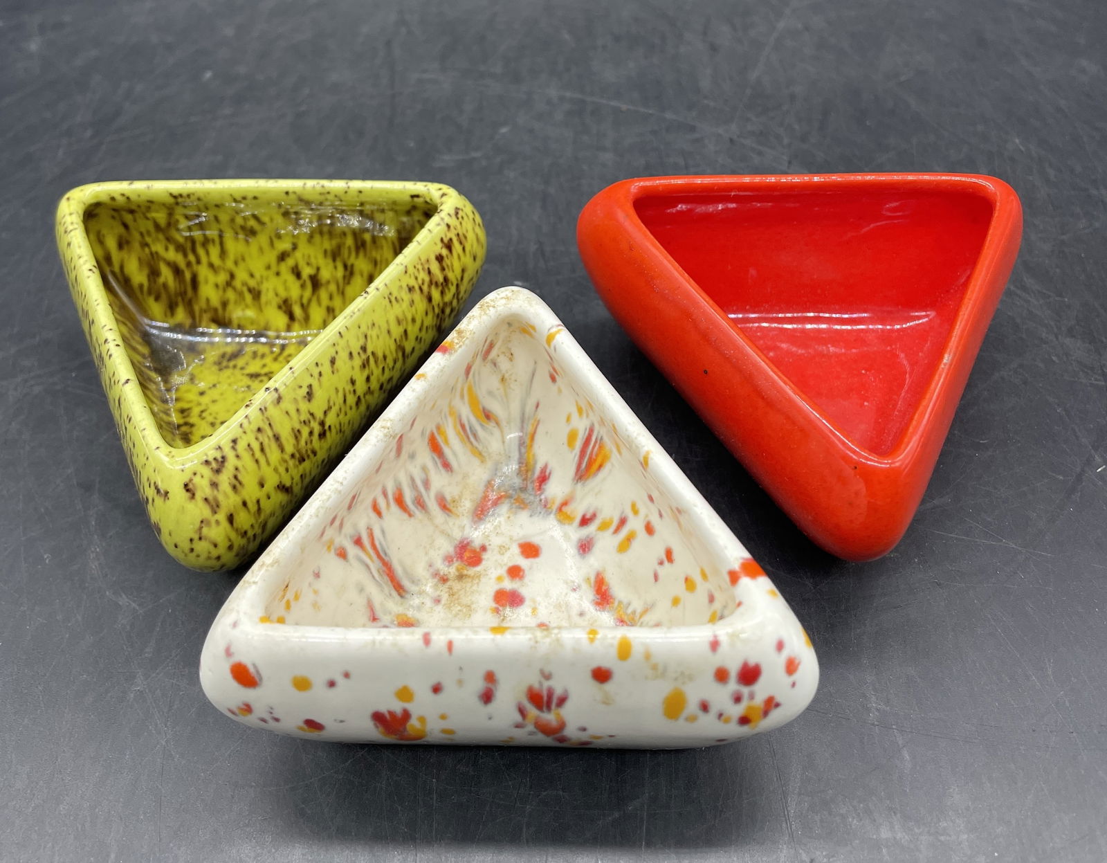 YATES Mid-Century Miniature Art Pottery 3pcs dated 1969 (1 of 8)
