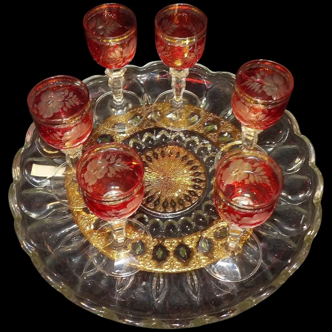 Culver Valencia 10” Round Glass Tray Plate 22K Gold Green Diamond and 6 Bohemian Ruby Cut to (1 of 12)